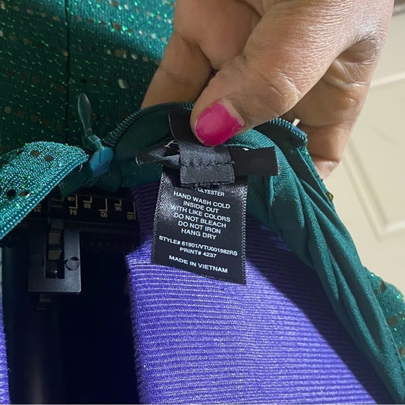 Alexa B Nite green sparkle long dress size 4 - Picture 8 of 9